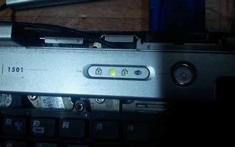 dell inspiron 1721hitting fn test screen hard drive light flashes|inspiron 1501 scroll lock light.